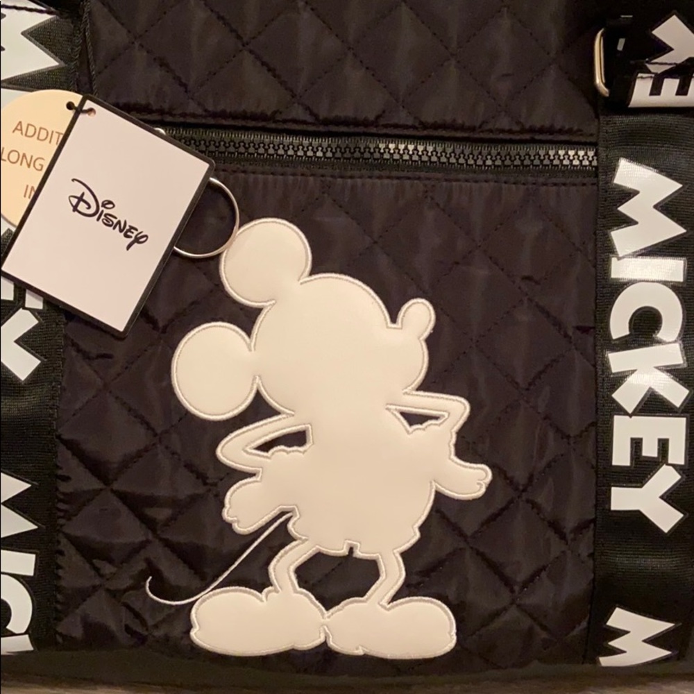 Mickey Mouse Weekender Duffle Travel Bag Black NWT - Picture 2 of 3